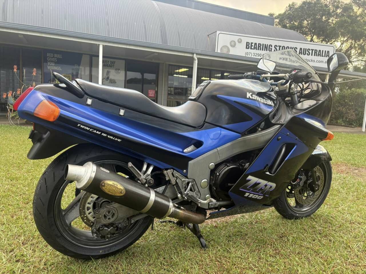 1990 KAWASAKI ZZ-R1100 (ZX1100) ROAD