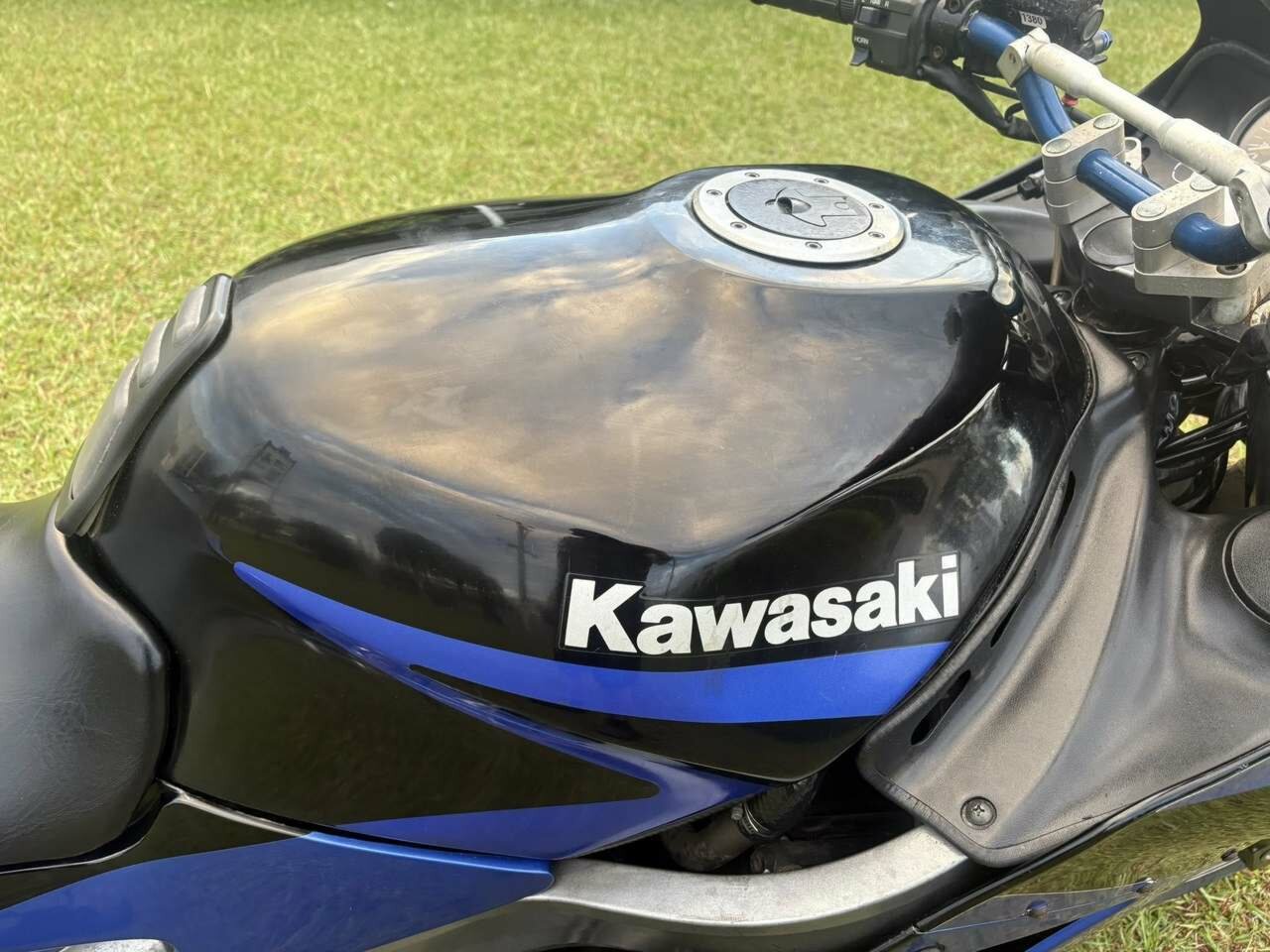 1990 KAWASAKI ZZ-R1100 (ZX1100) ROAD