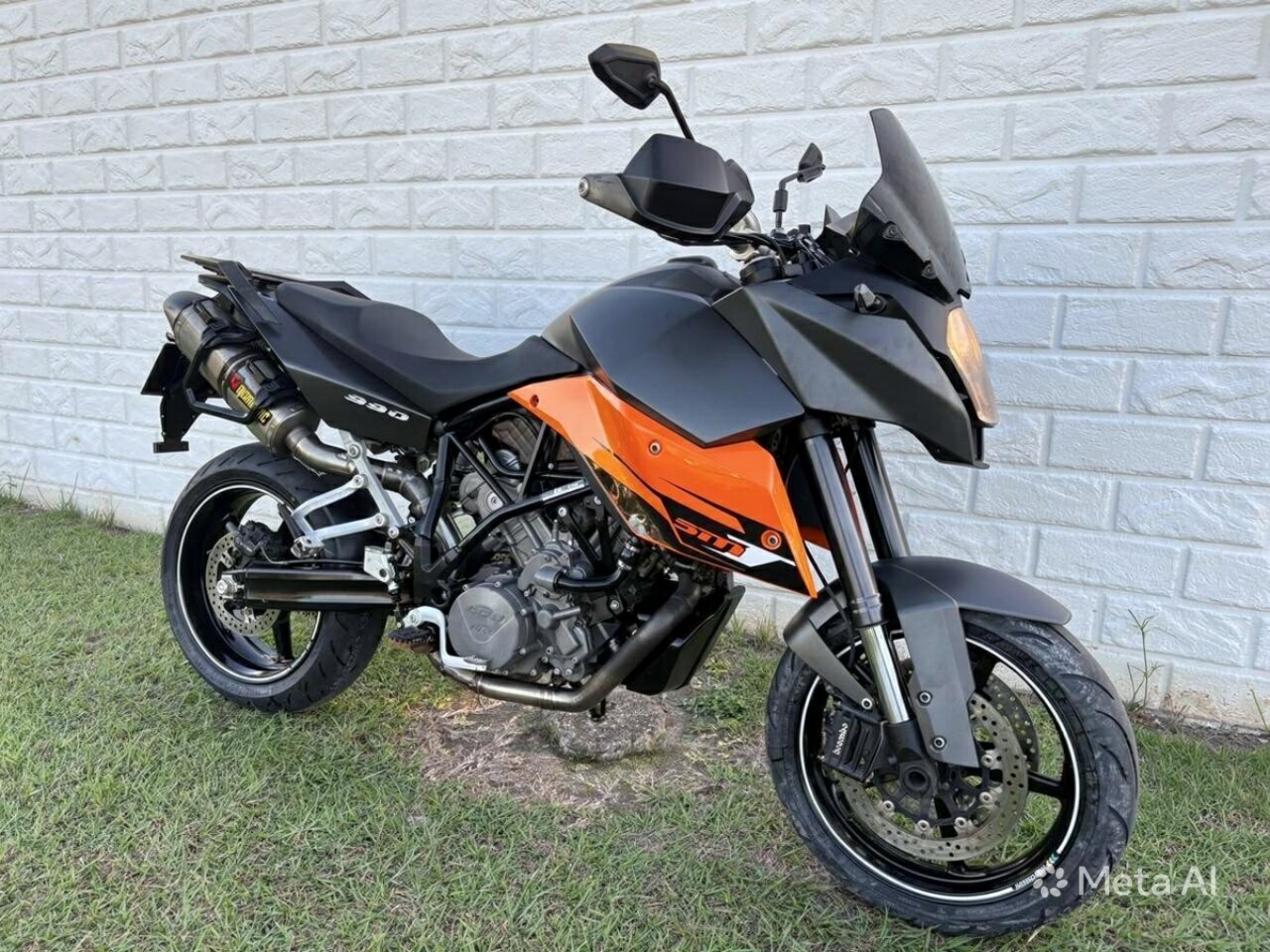 2009 KTM 990 SUPERMOTO T ROAD