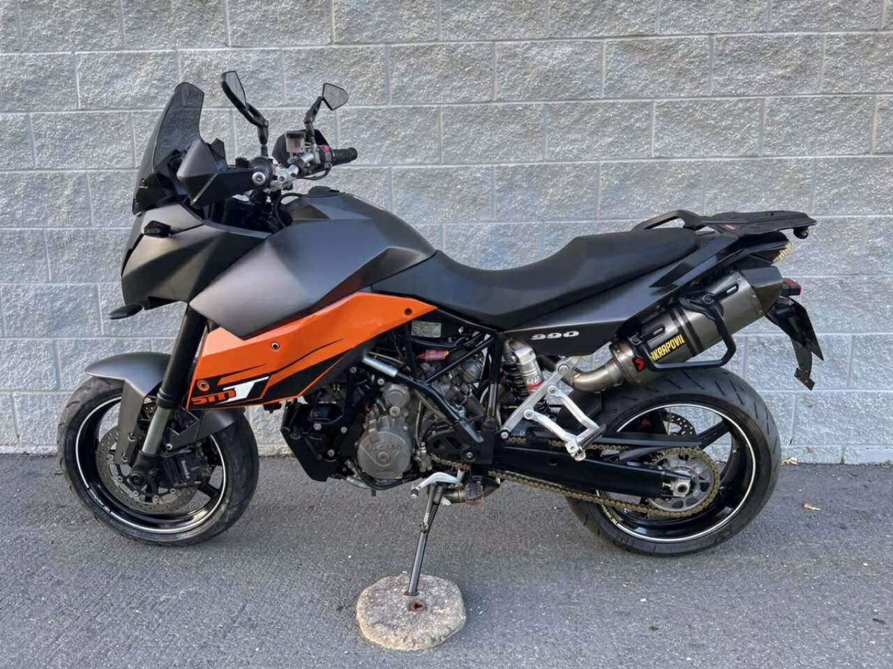2009 KTM 990 SUPERMOTO T ROAD