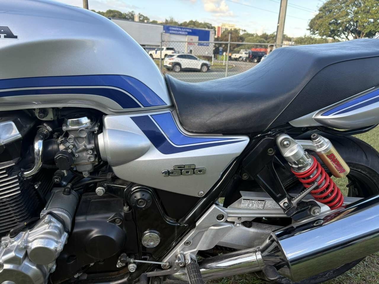 1999 HONDA CB1300F ROAD