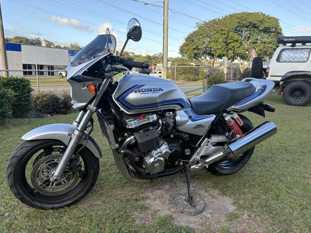 1999 HONDA CB1300F ROAD