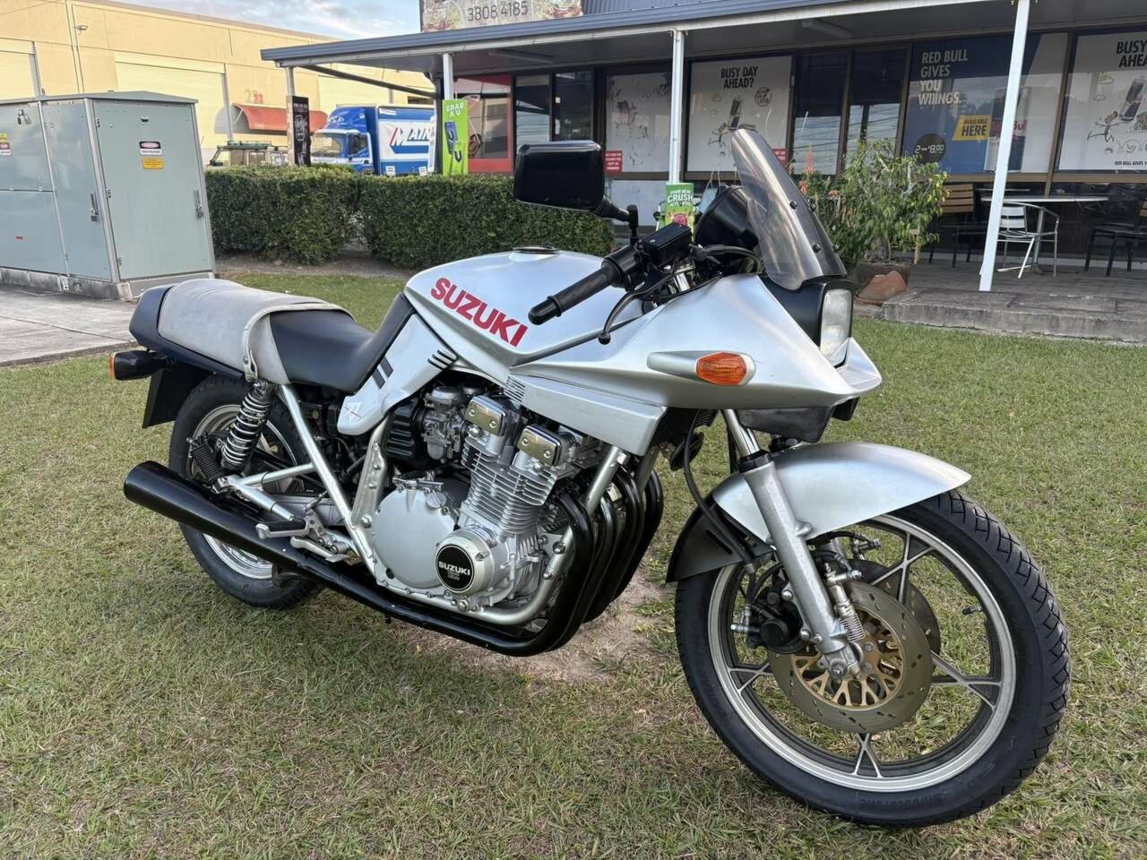 1982 SUZUKI KATANA 750 ROAD