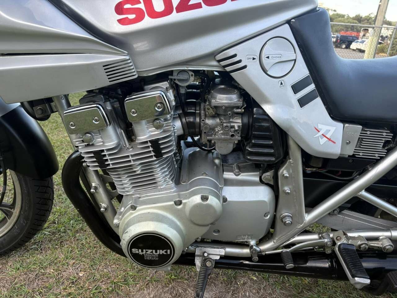 1982 SUZUKI KATANA 750 ROAD