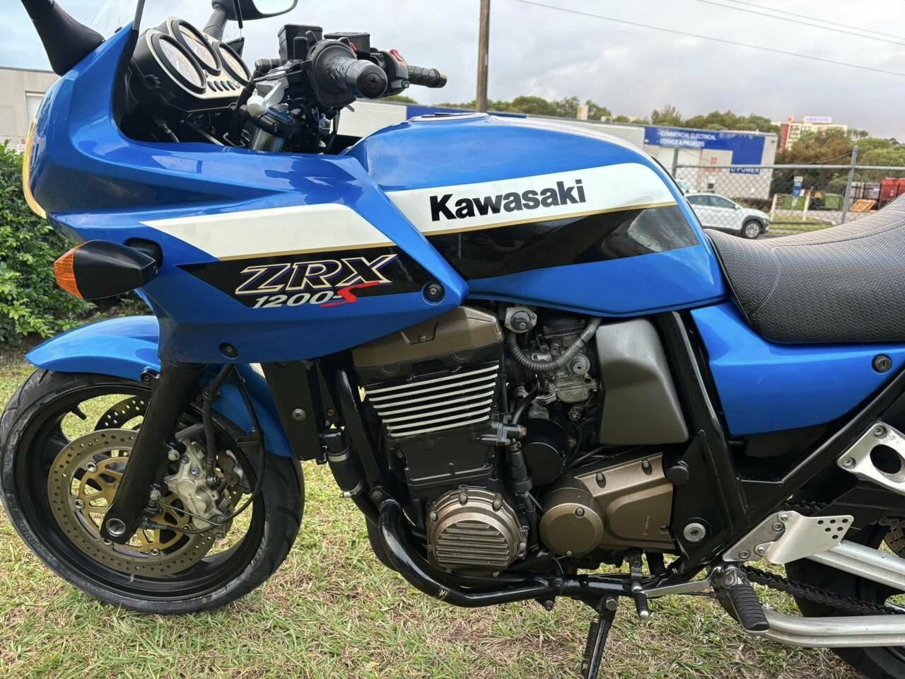 2001 KAWASAKI ZRX 1200S ROAD