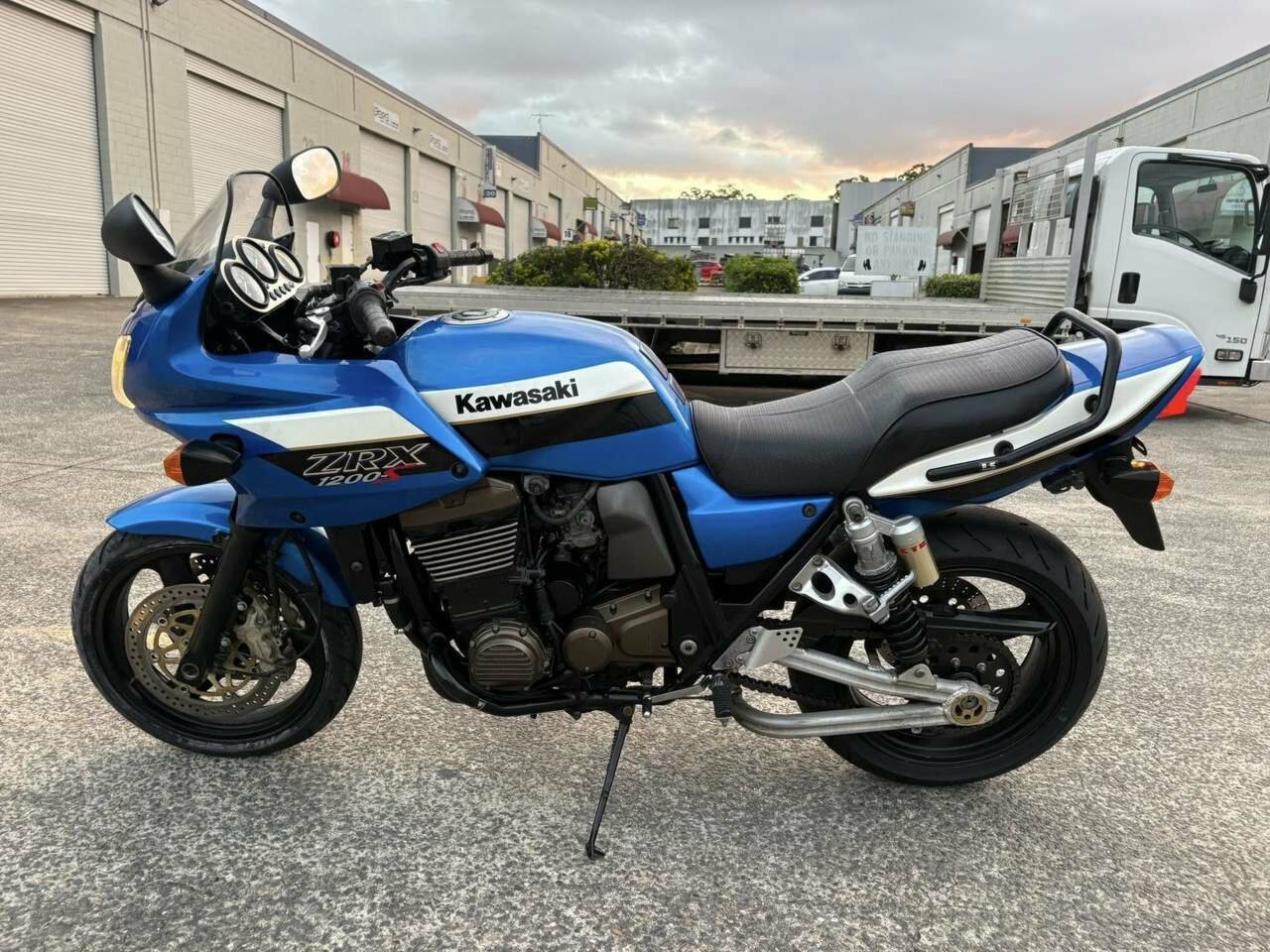 2001 KAWASAKI ZRX 1200S ROAD