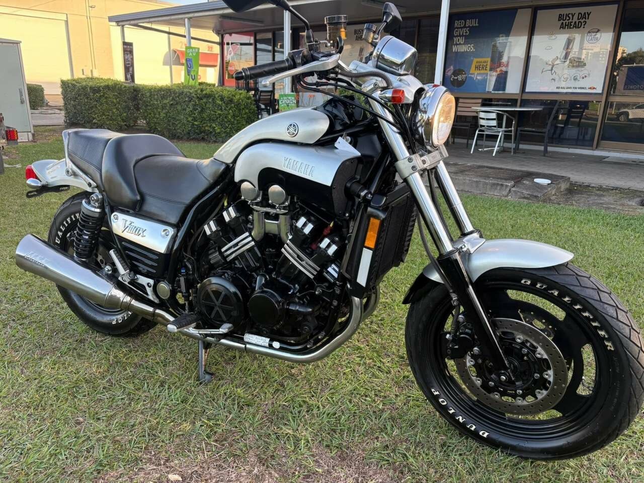 1998 YAMAHA VMX1200 (VMAX) ROAD