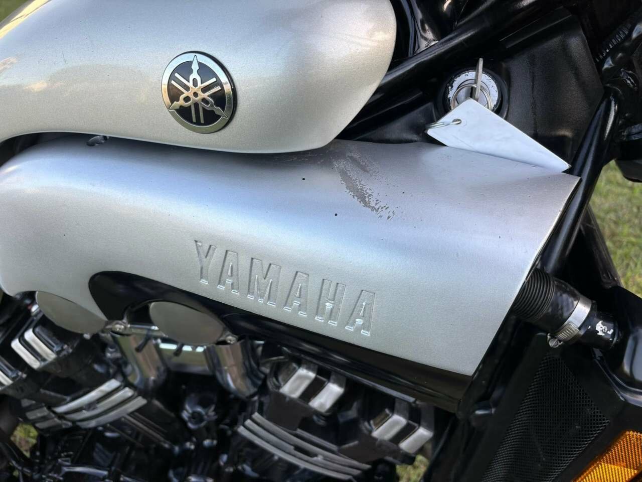 1998 YAMAHA VMX1200 (VMAX) ROAD