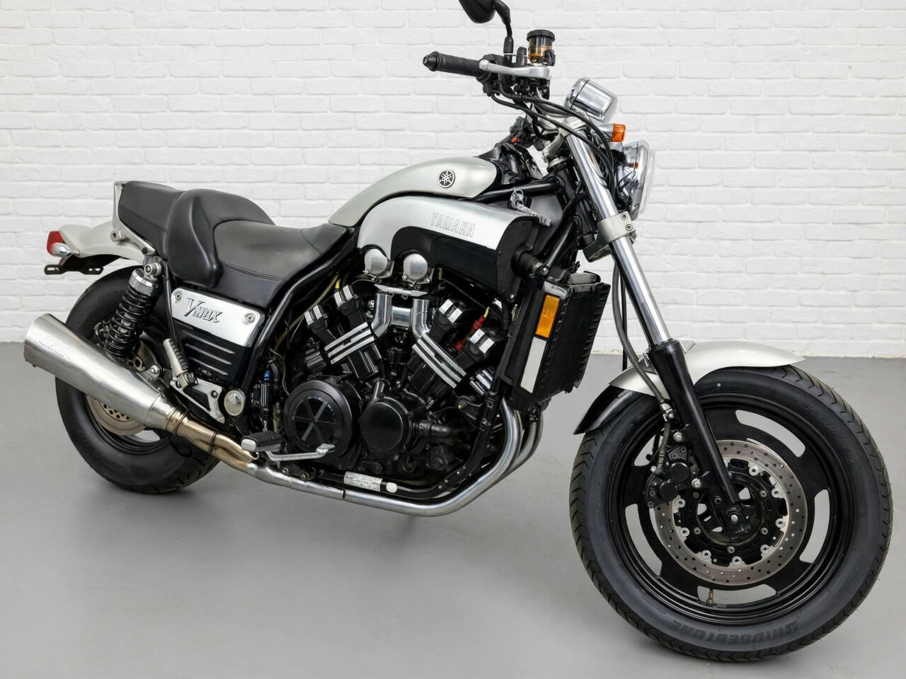 1998 YAMAHA VMX1200 (VMAX) ROAD