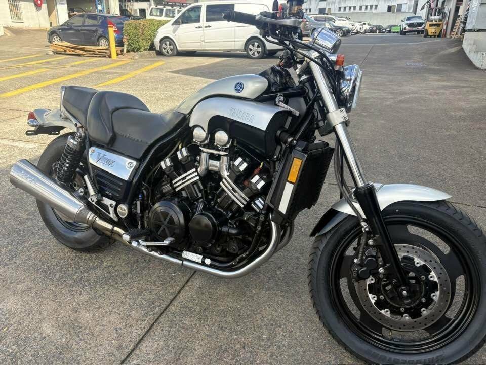 1998 YAMAHA VMX1200 (VMAX) ROAD