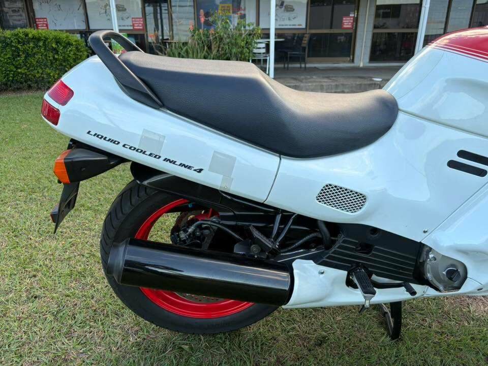 1987 HONDA CBR1000F ROAD