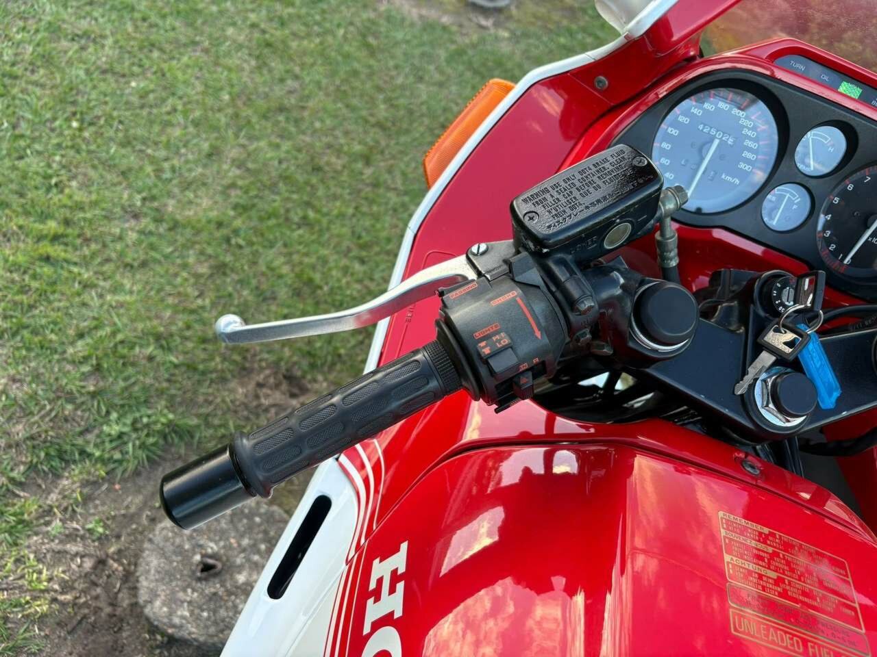 1987 HONDA CBR1000F ROAD