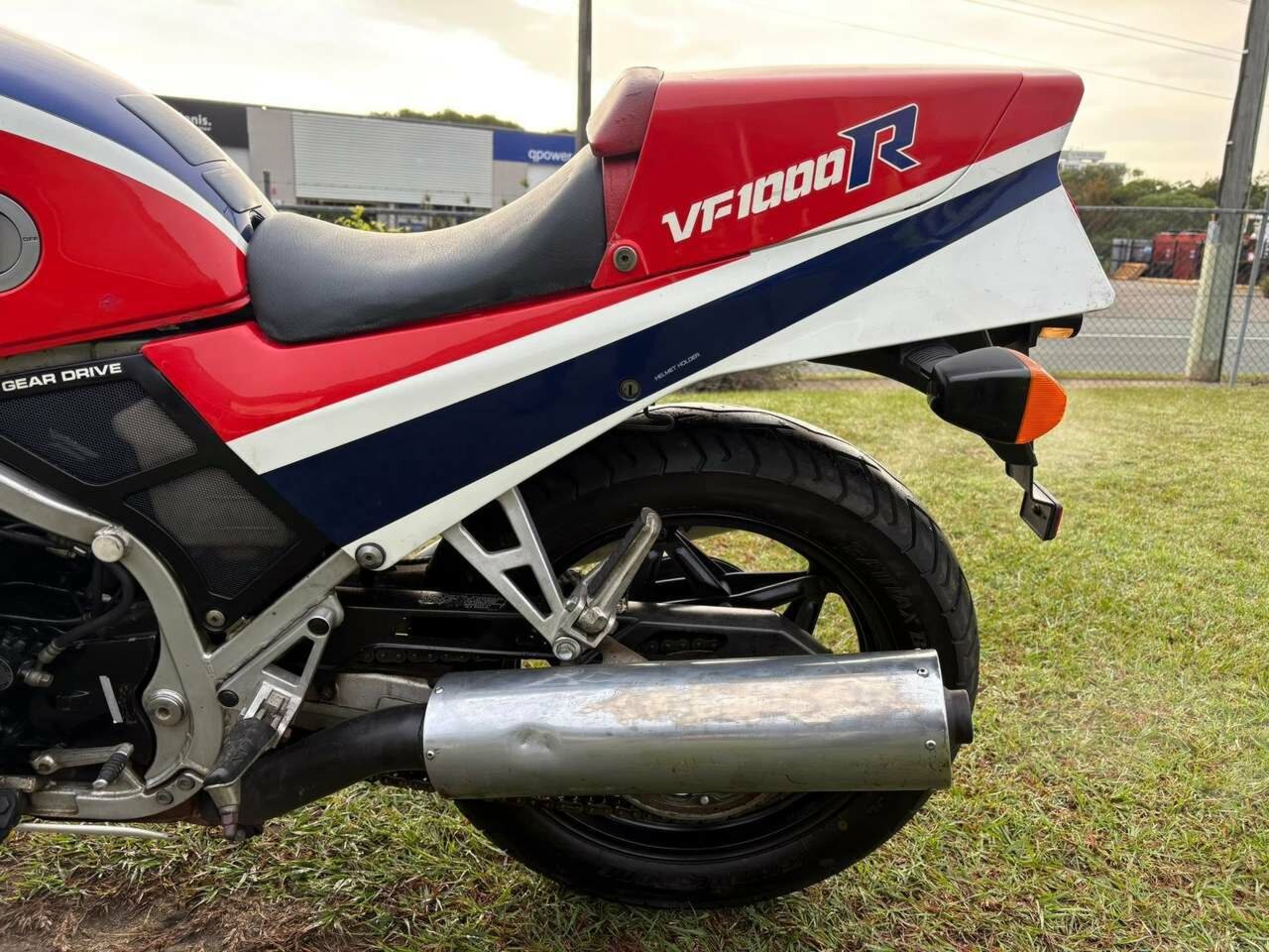 1985 HONDA VF1000R ROAD