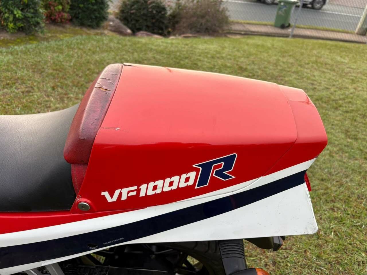 1985 HONDA VF1000R ROAD