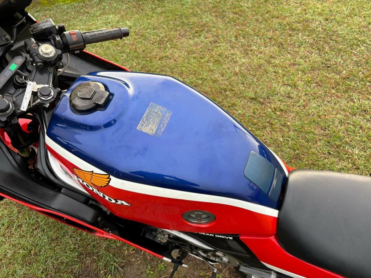 1985 HONDA VF1000R ROAD
