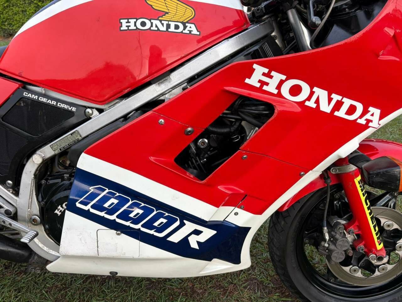 1985 HONDA VF1000R ROAD