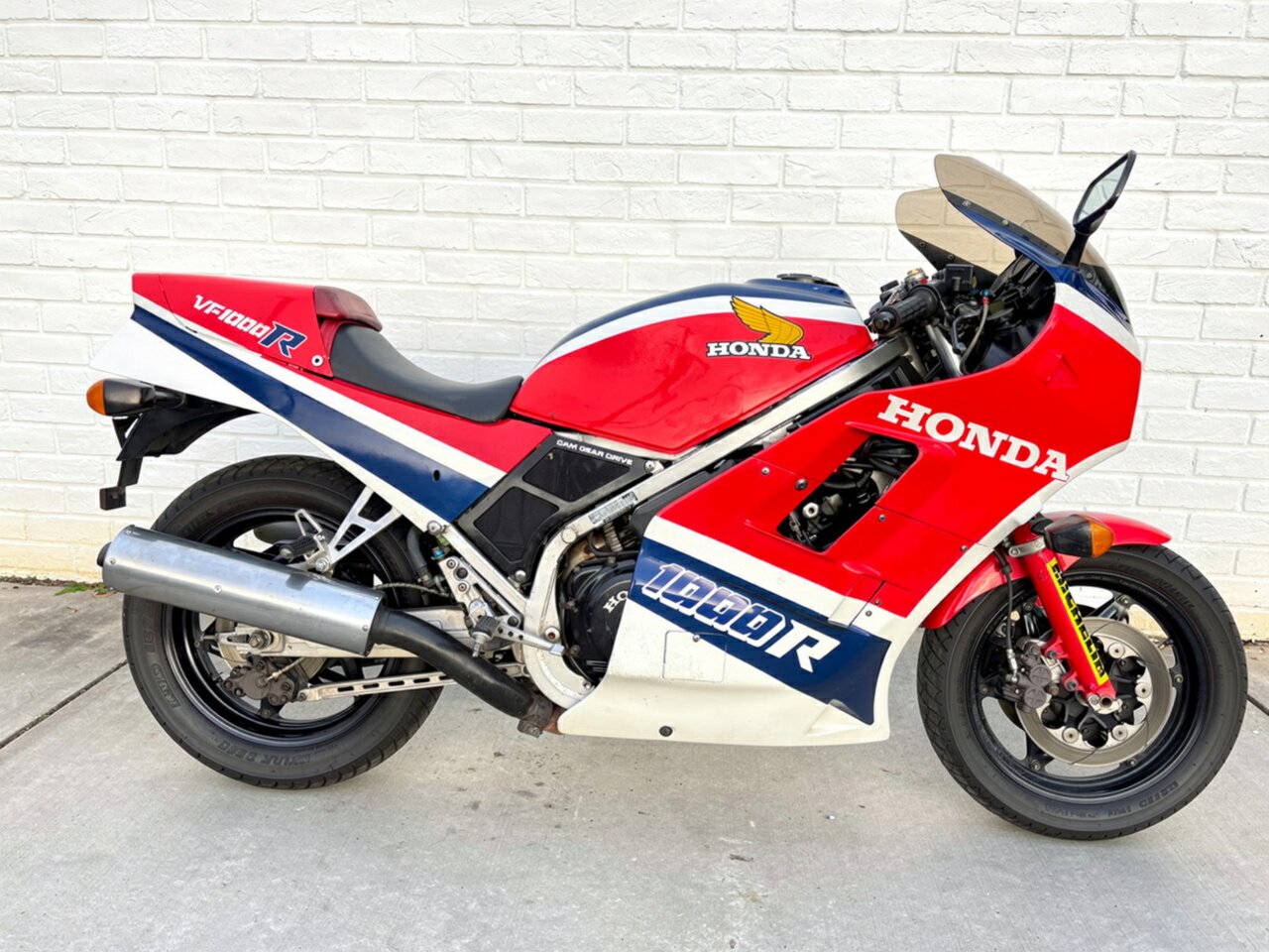 1985 HONDA VF1000R ROAD