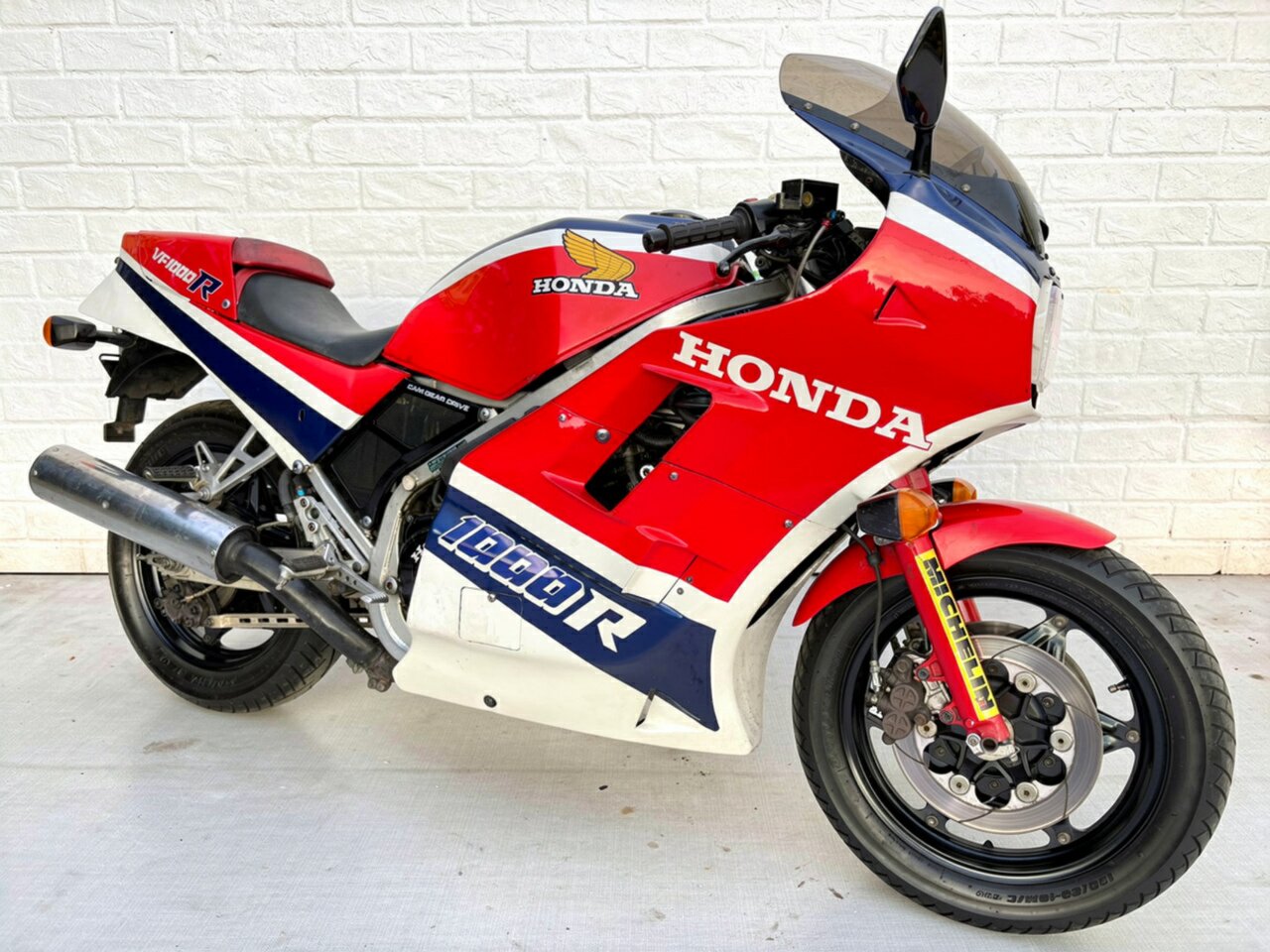 1985 HONDA VF1000R ROAD