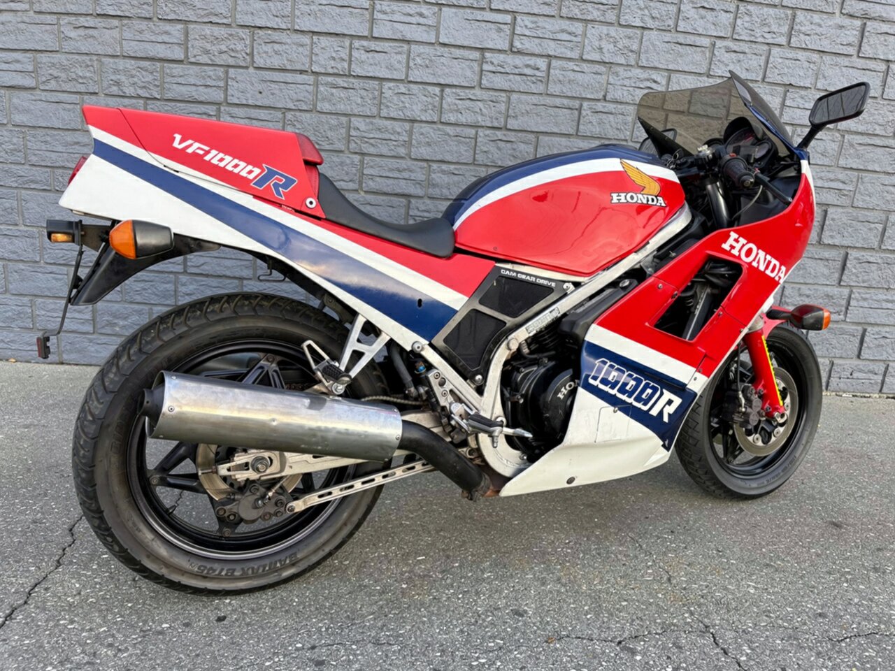 1985 HONDA VF1000R ROAD