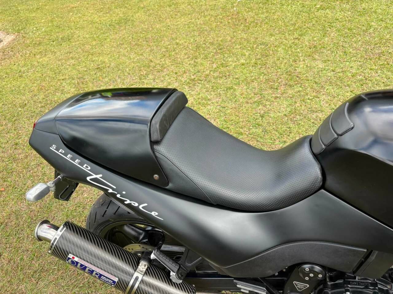 1994 TRIUMPH SPEED TRIPLE 900 ROAD