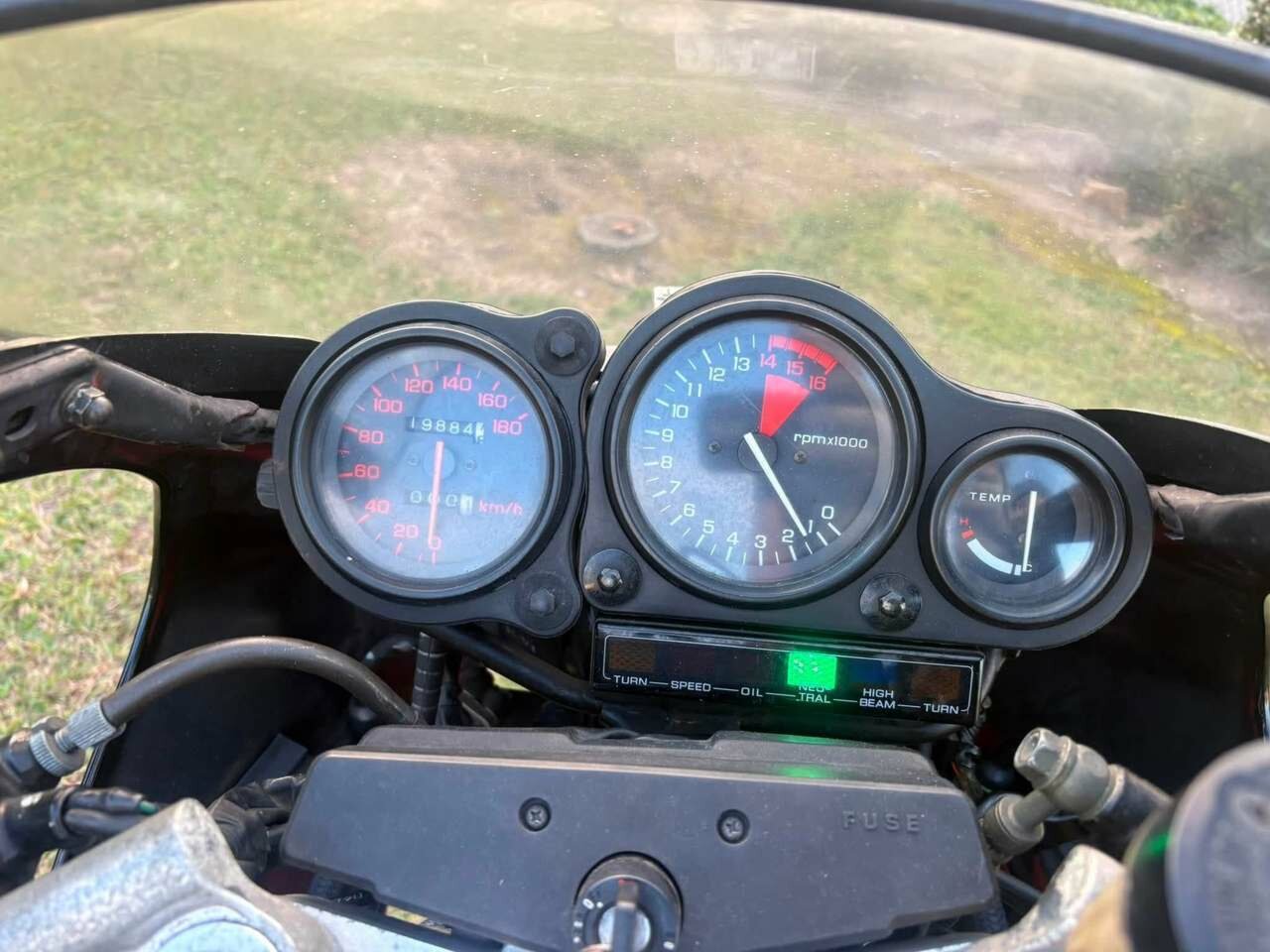 1987 HONDA VFR400 SPORTS