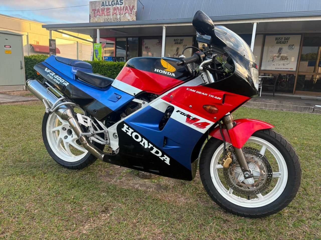 1987 HONDA VFR400 SPORTS