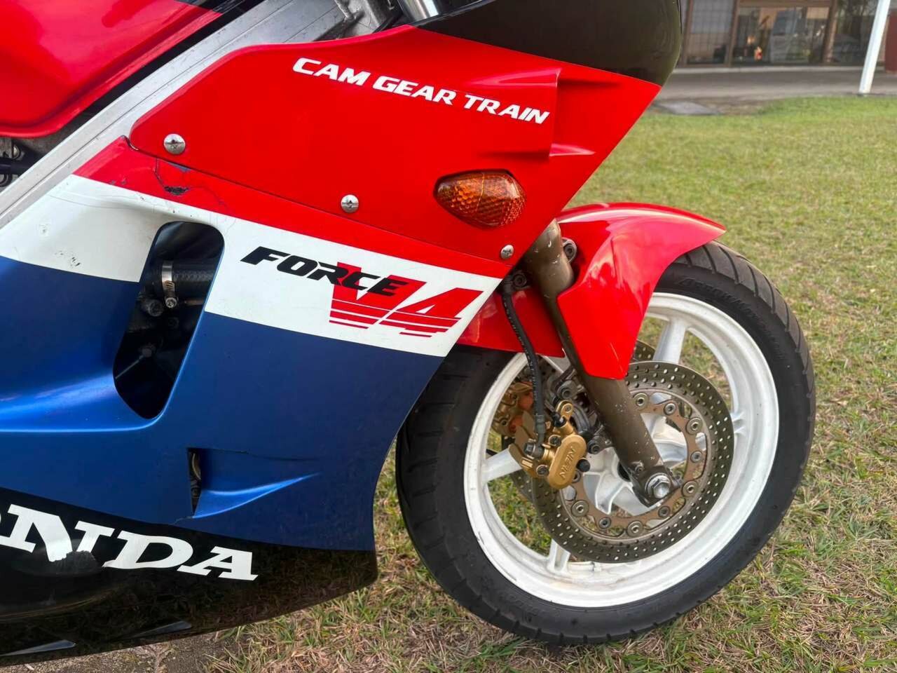 1987 HONDA VFR400 SPORTS