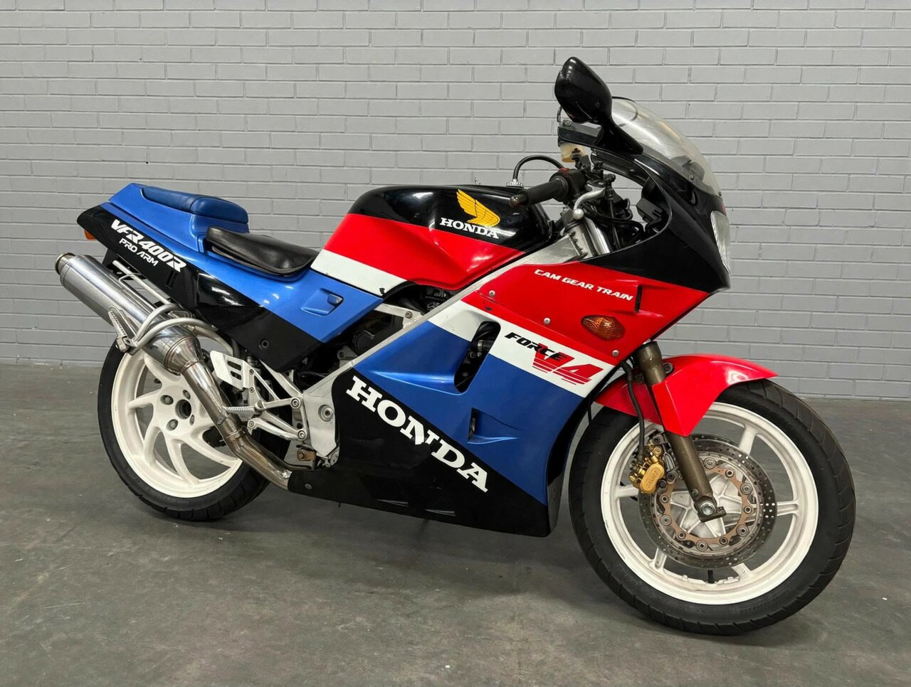 1987 HONDA VFR400 SPORTS