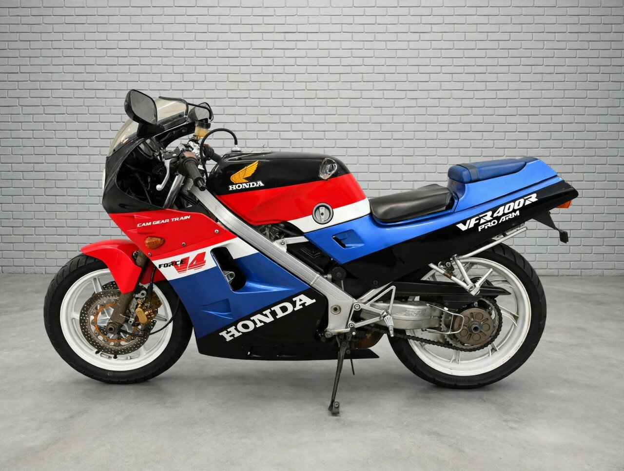 1987 HONDA VFR400 SPORTS
