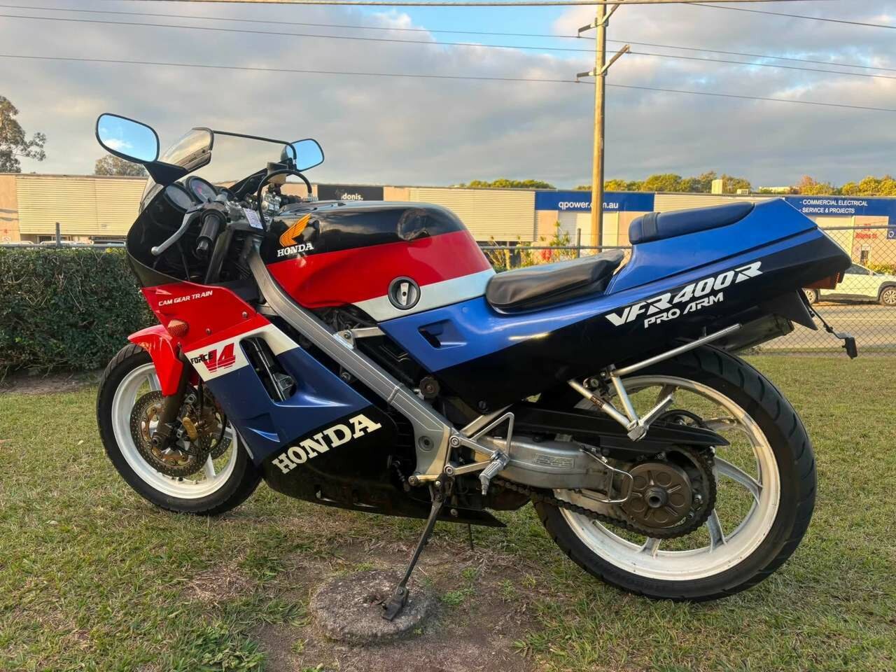 1987 HONDA VFR400 SPORTS