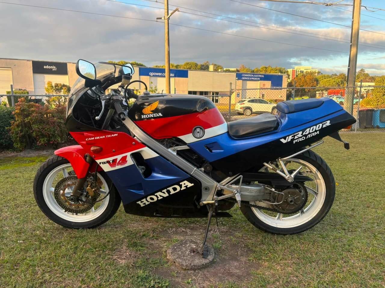 1987 HONDA VFR400 SPORTS