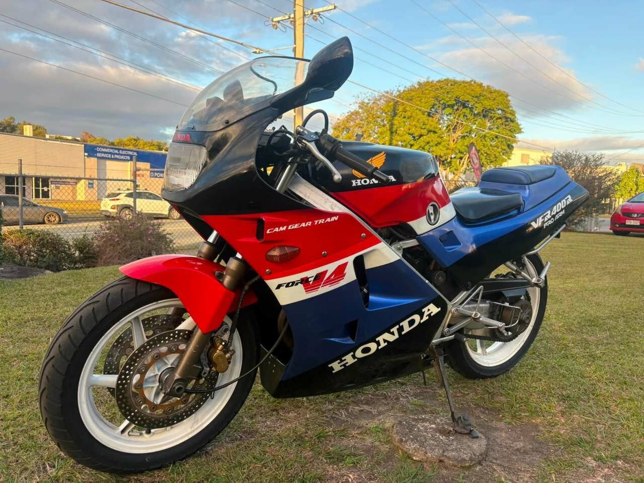 1987 HONDA VFR400 SPORTS
