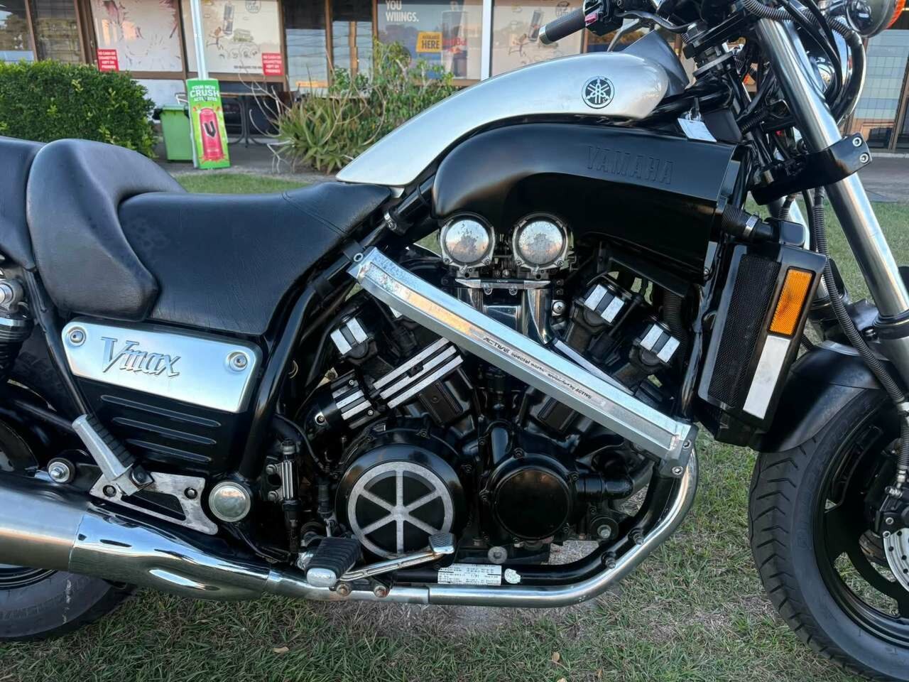 2001 YAMAHA VMAX 1200 CRUISER