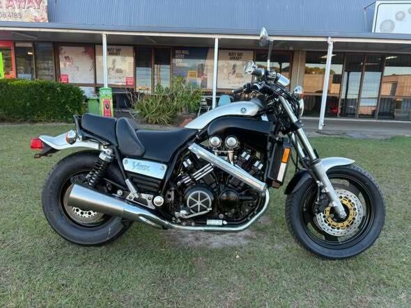 2001 YAMAHA VMAX 1200 CRUISER