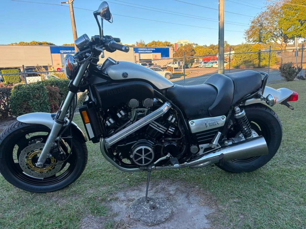 2001 YAMAHA VMAX 1200 CRUISER