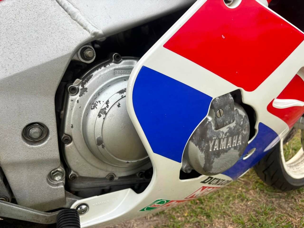 1989 YAMAHA FZR250R ROAD