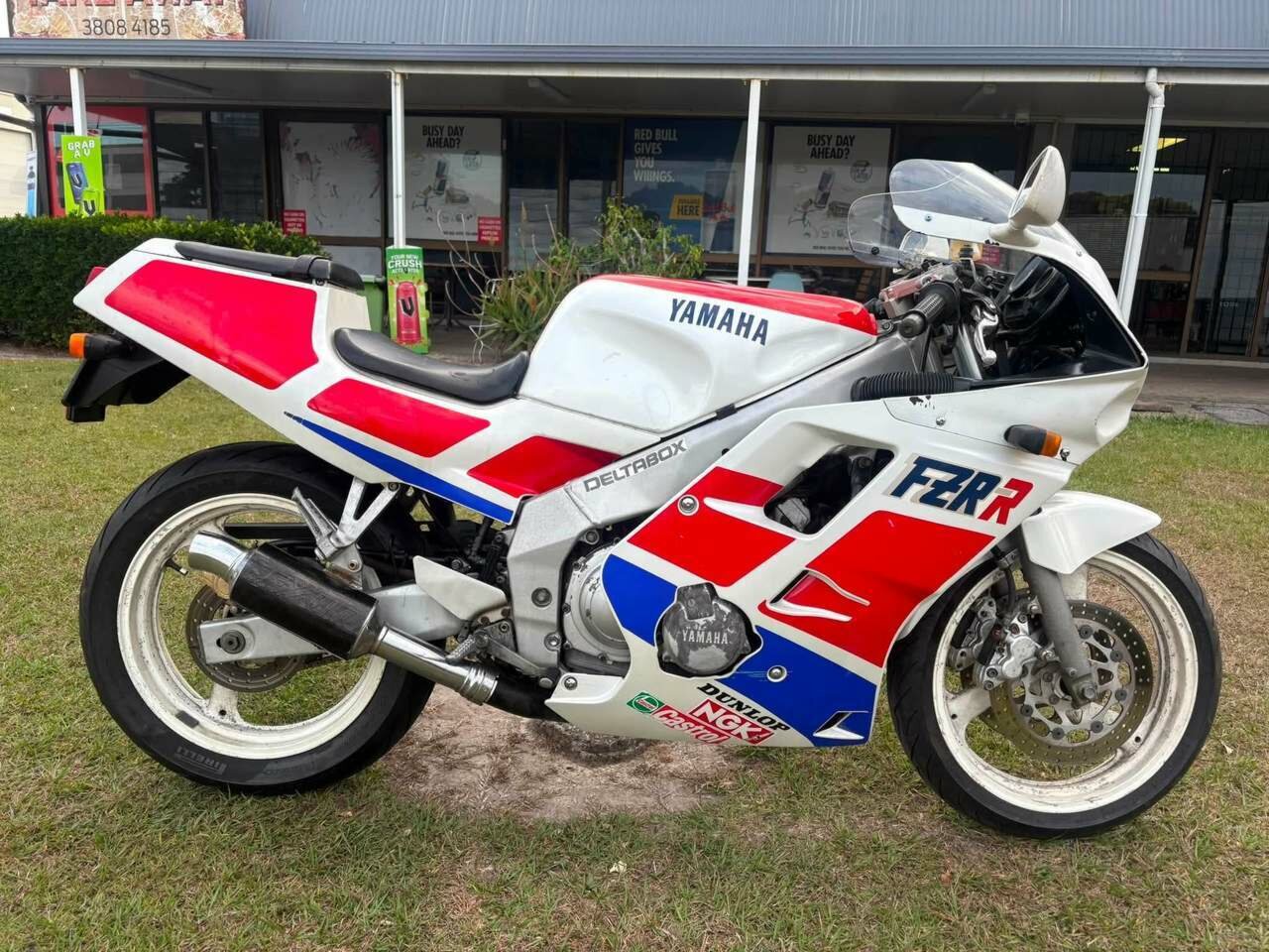 1989 YAMAHA FZR250R ROAD