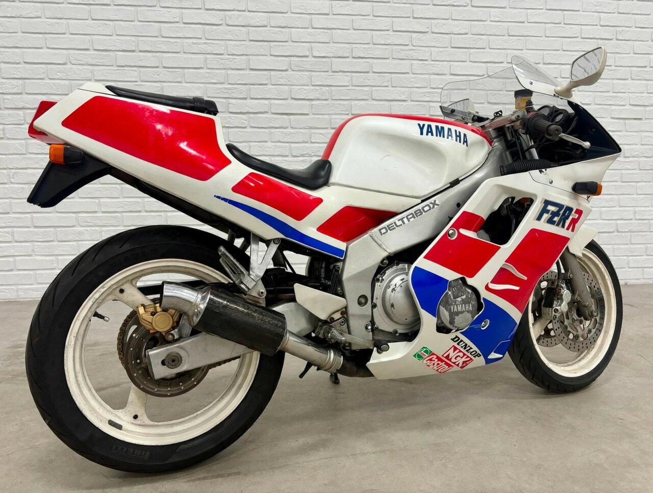 1989 YAMAHA FZR250R ROAD