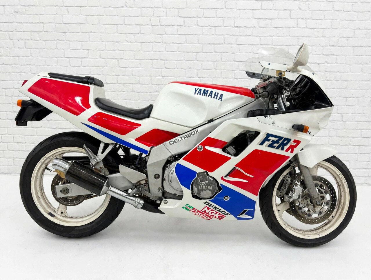 1989 YAMAHA FZR250R ROAD