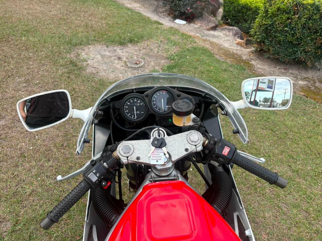 1989 YAMAHA FZR250R ROAD