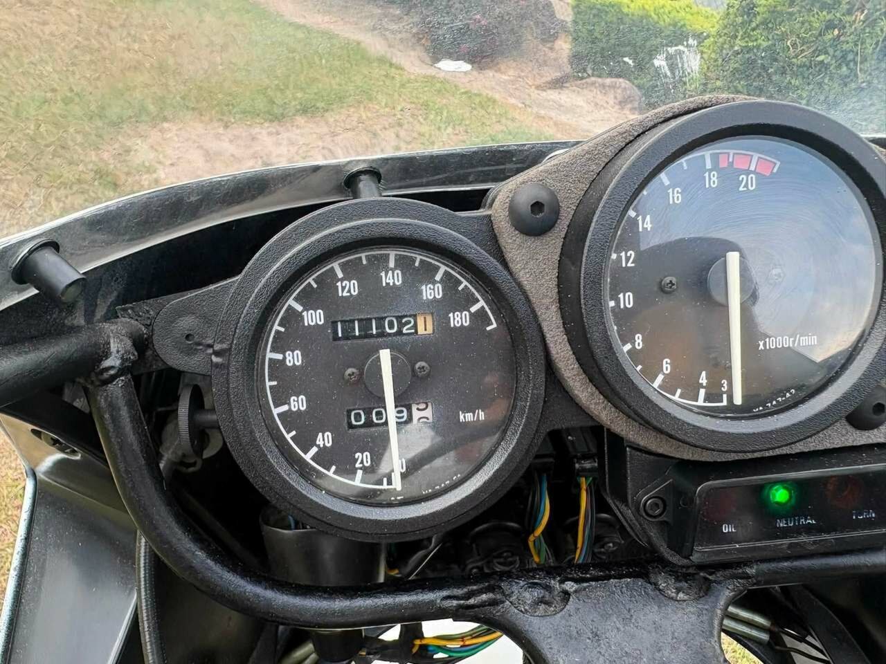 1989 YAMAHA FZR250R ROAD