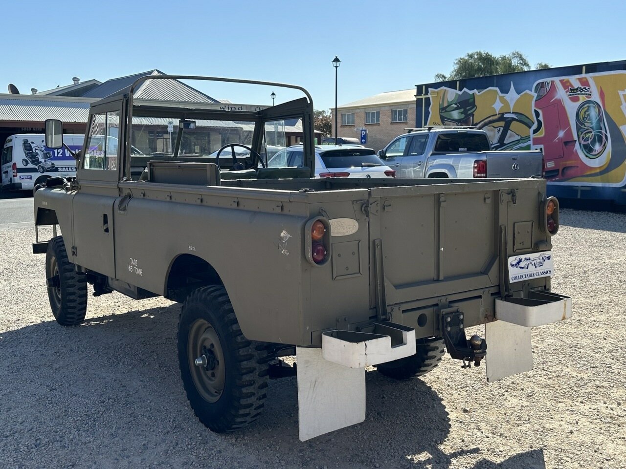 1968 LAND ROVER SERIES IIA 4 SP MANUAL 2D UTILITY