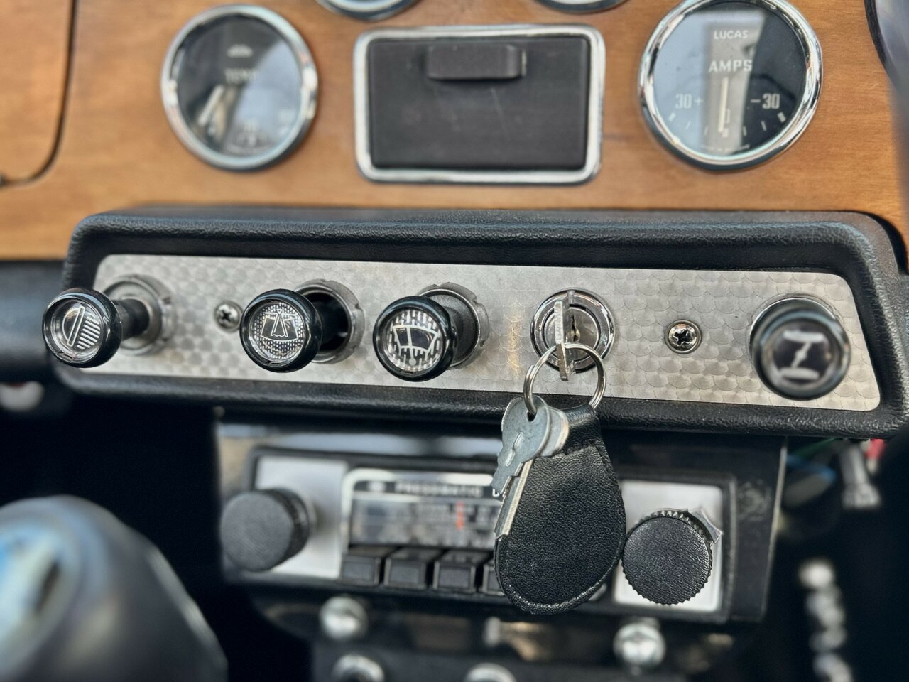 1964 TRIUMPH TR 4 4 SP MANUAL 2D SPORTS