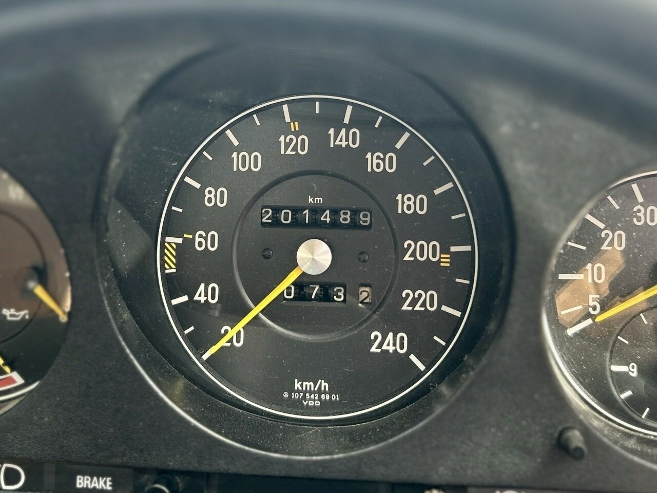 1982 MERCEDES-BENZ 380 SL COUPE