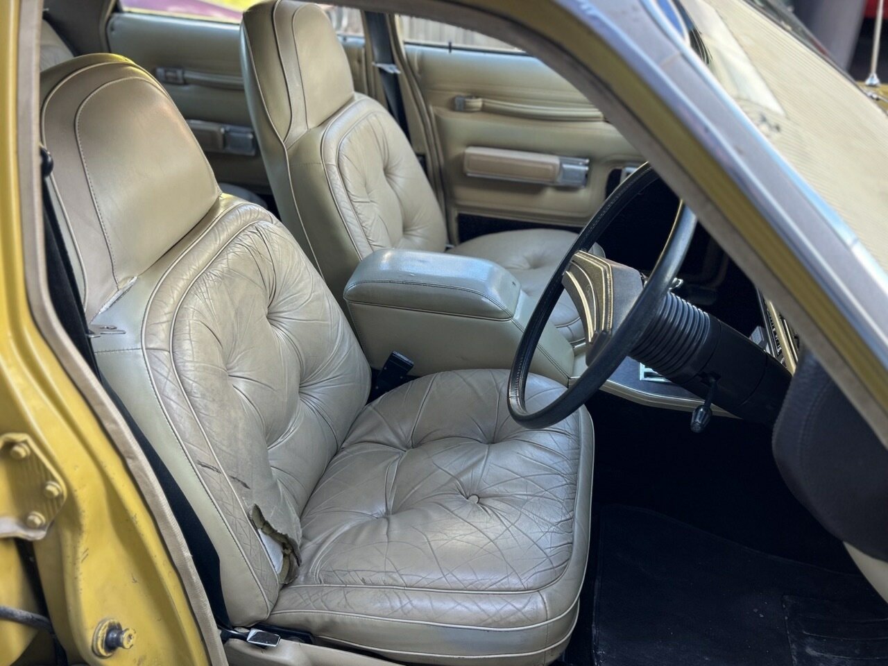1977 CHRYSLER REGAL CL SE 3 SP AUTOMATIC 4D SEDAN