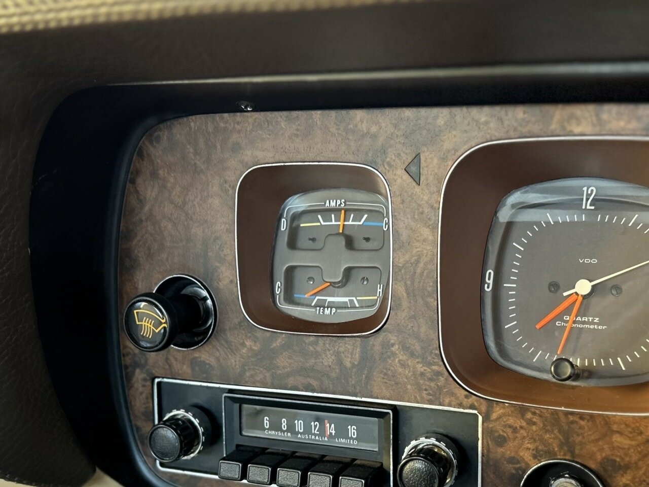 1977 CHRYSLER REGAL CL SE 3 SP AUTOMATIC 4D SEDAN