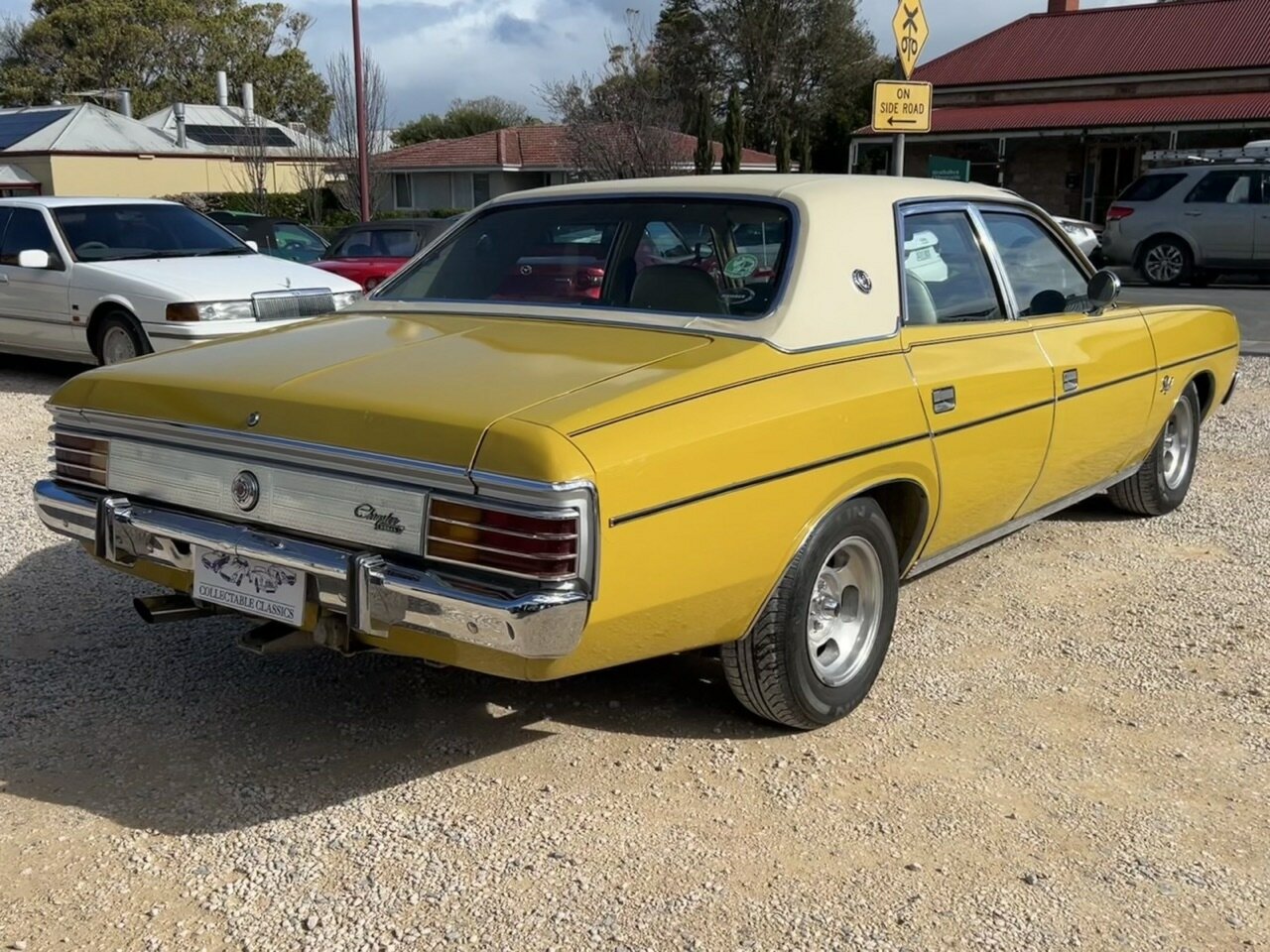 1977 CHRYSLER REGAL CL SE 3 SP AUTOMATIC 4D SEDAN