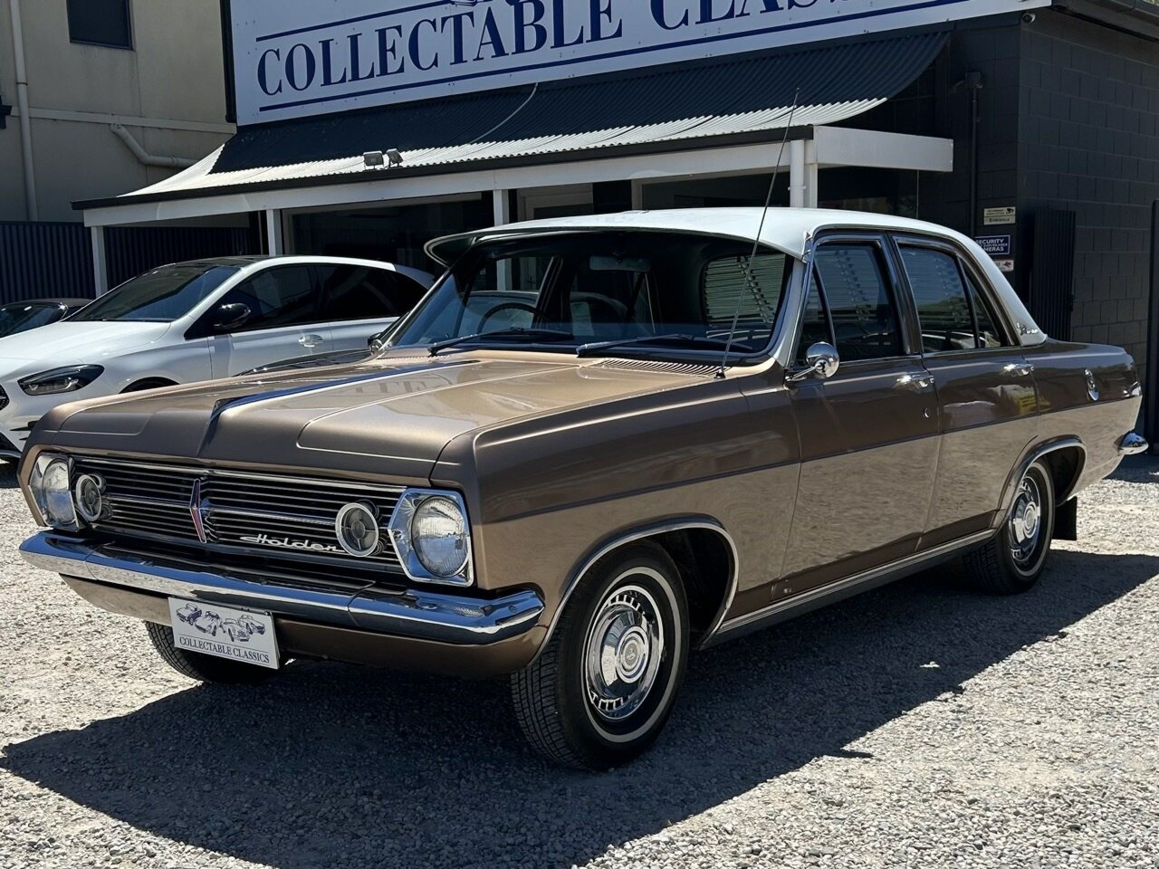 1967 HOLDEN PREMIER HR SEDAN