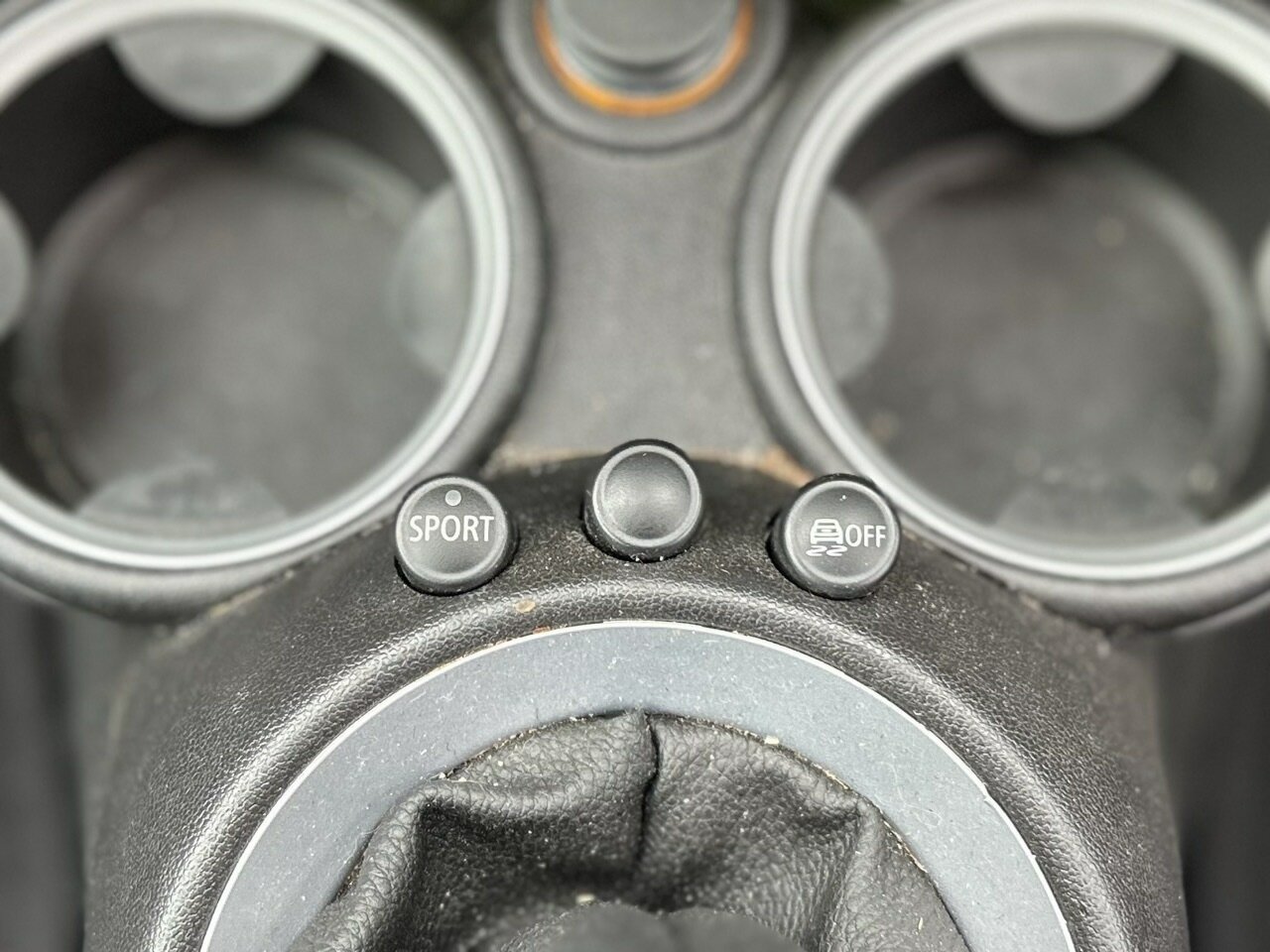 2014 MINI COOPER R57 MY14 JCW 6 SP MANUAL 2D CONVERTIBLE