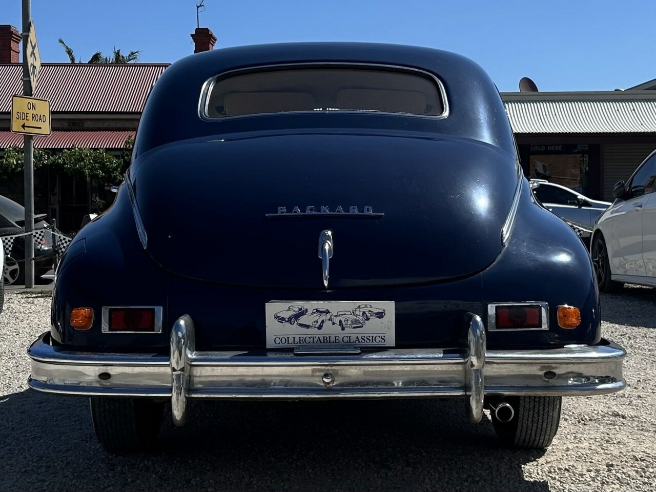 1948 PACKARD DELUXE EIGHT SEDAN